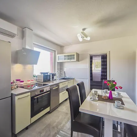Appartement Excellente Belvedere Pula