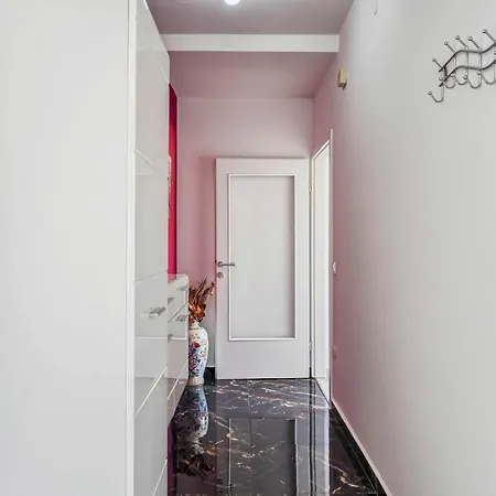 Excellente Belvedere Apartment Pula